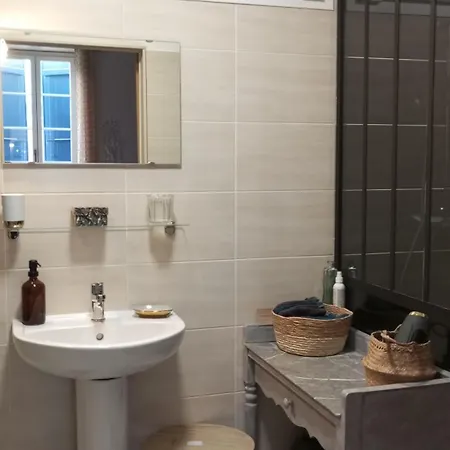 La Vicoise Accueillante Bed & Breakfast Vic-Fezensac Room photo